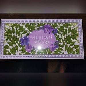 Ace Beautē Violet Sage Eyeshadow Palette